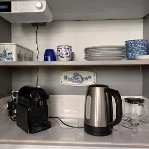 Bed and breakfast West